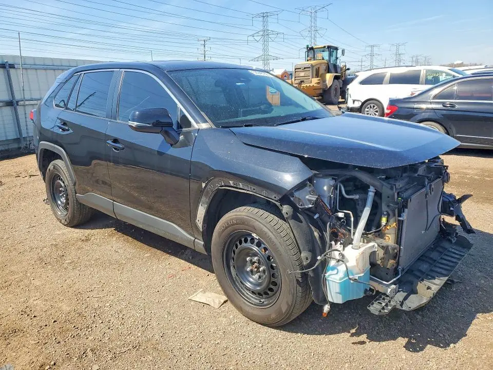 2022 TOYOTA RAV4 LE  