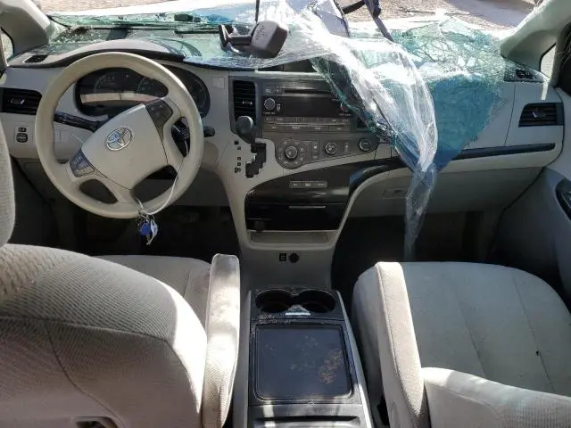 2012 TOYOTA SIENNA LE  