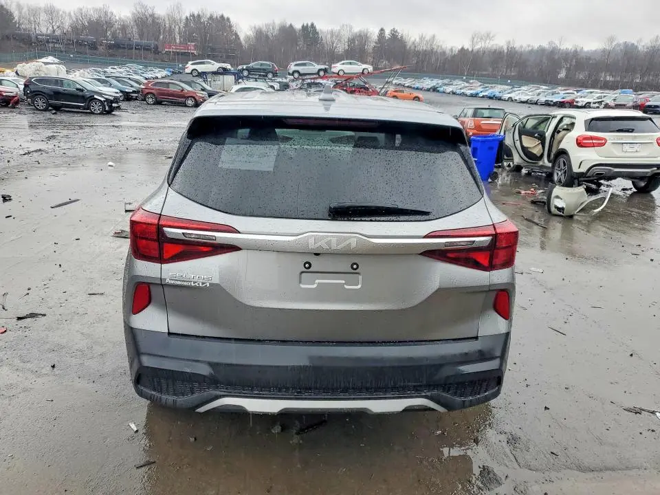 2023 KIA SELTOS LX  