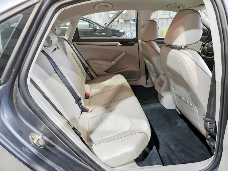 2018 VOLKSWAGEN PASSAT S  