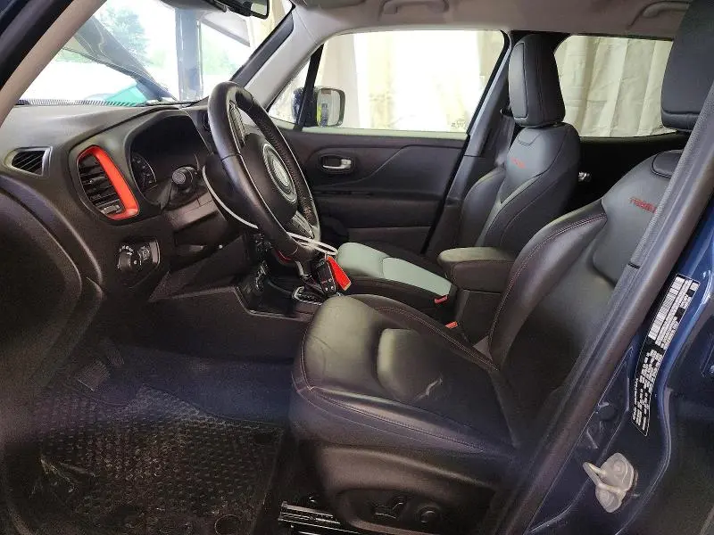 2023 JEEP RENEGADE TRAILHAWK  