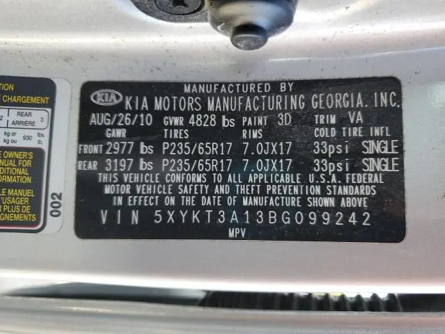 2011 KIA SORENTO BASE  
