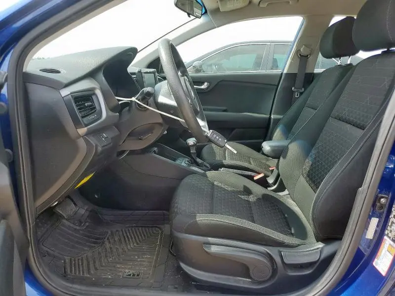 2020 KIA RIO LX  