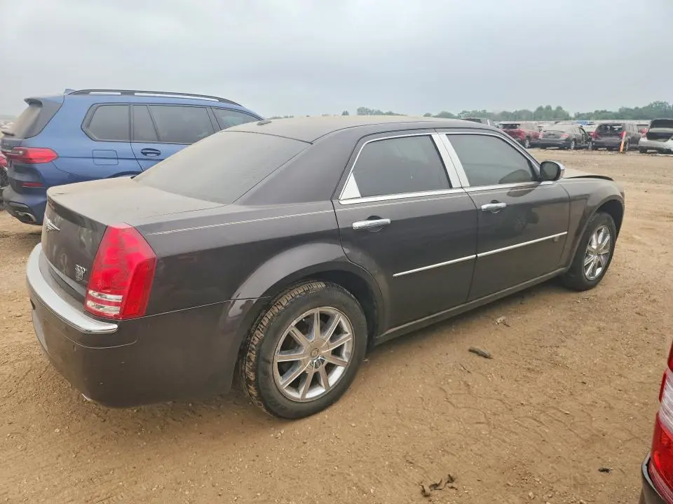 2010 CHRYSLER 300C   
