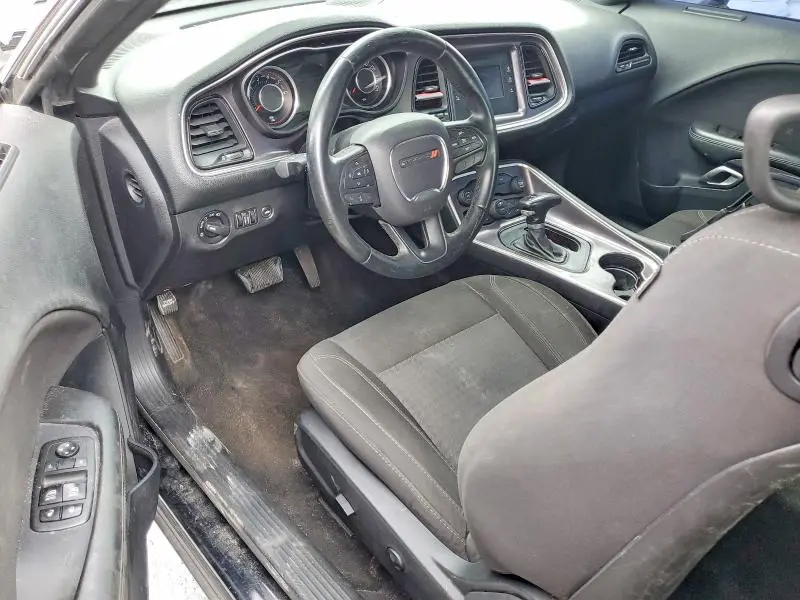 2016 DODGE CHALLENGER SXT  