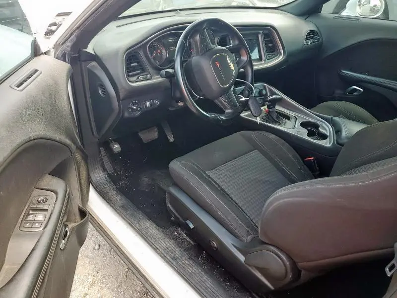 2020 DODGE CHALLENGER SXT  