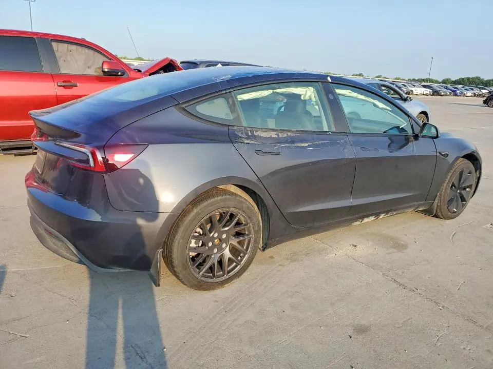 2025 TESLA MODEL 3   