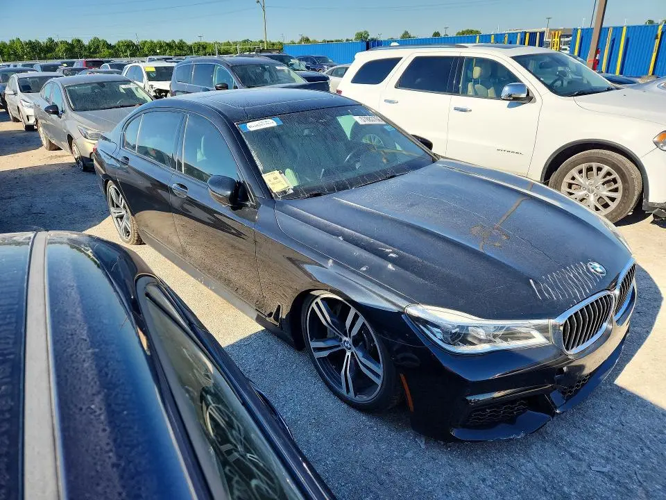 2018 BMW 750 I  