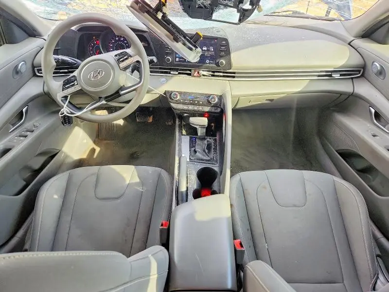 2021 HYUNDAI ELANTRA SEL  