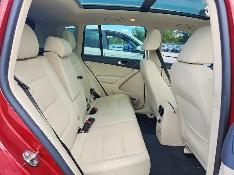 2015 VOLKSWAGEN TIGUAN S  