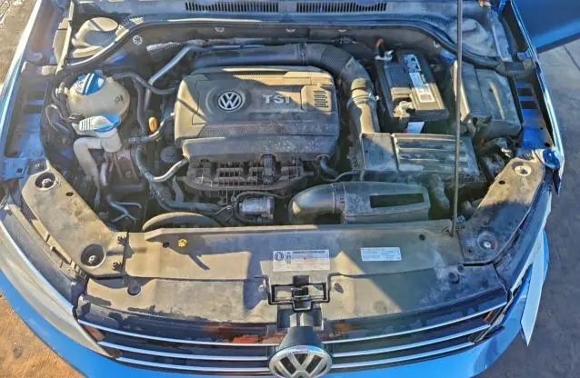 2015 VOLKSWAGEN JETTA SE  