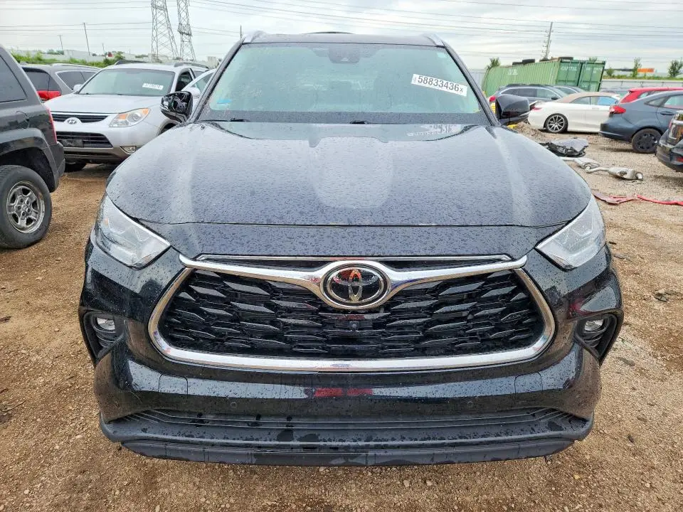 2022 TOYOTA HIGHLANDER LIMITED  