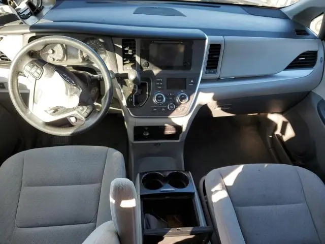 2015 TOYOTA SIENNA LE  