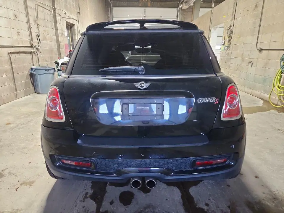 2012 MINI COOPER S  