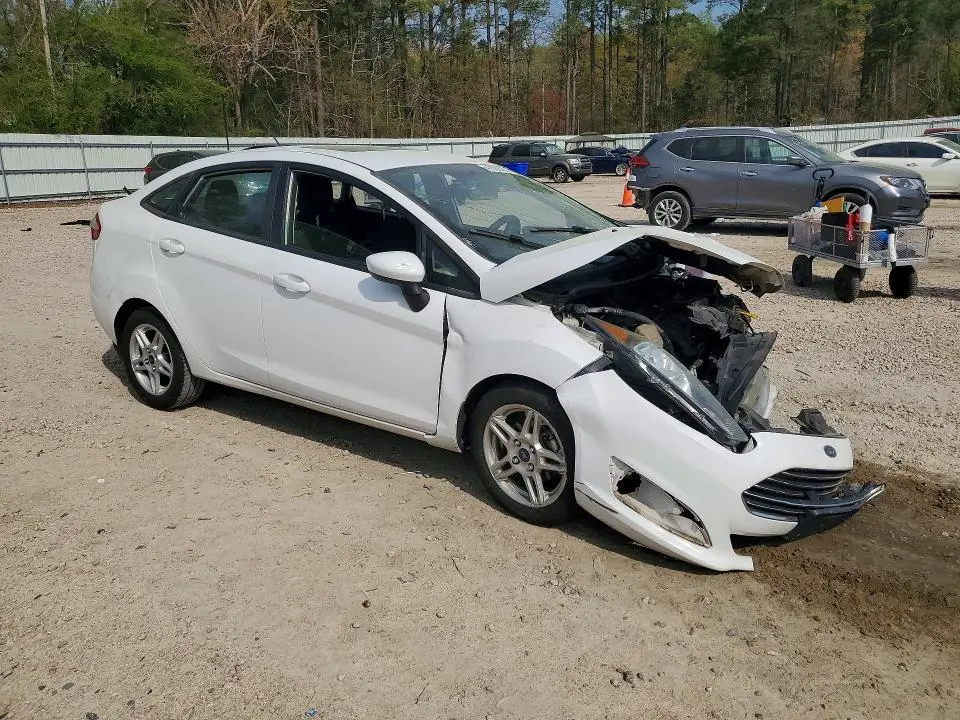 2018 FORD FIESTA SE  