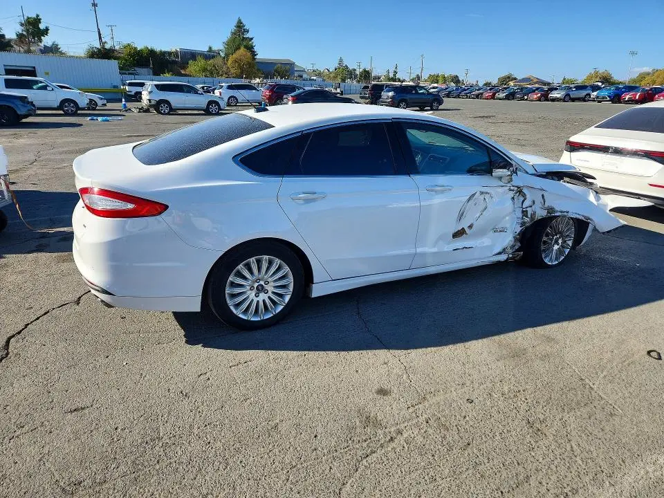 2015 FORD FUSION SE PHEV  