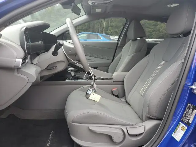 2025 HYUNDAI ELANTRA SEL  