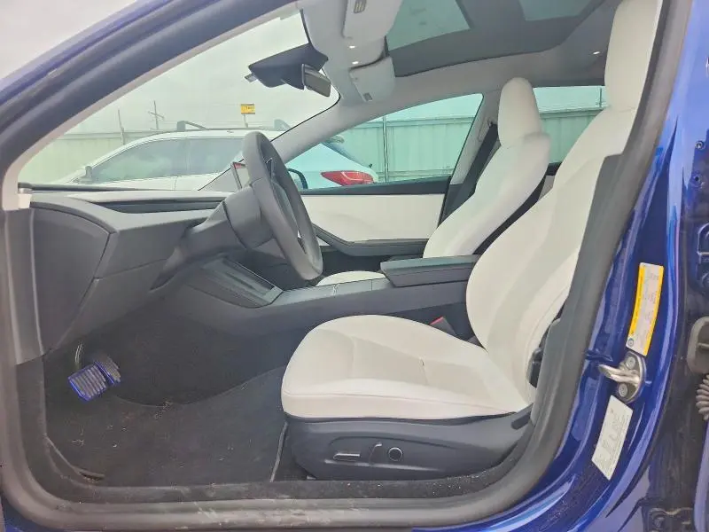 2024 TESLA MODEL 3   