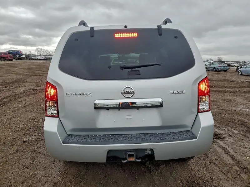 2012 NISSAN PATHFINDER S  