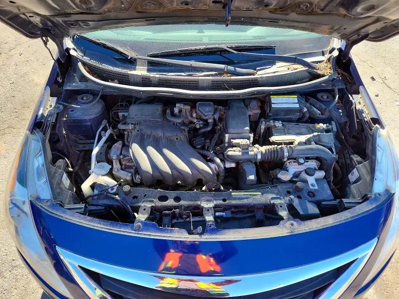 2018 NISSAN VERSA SV  
