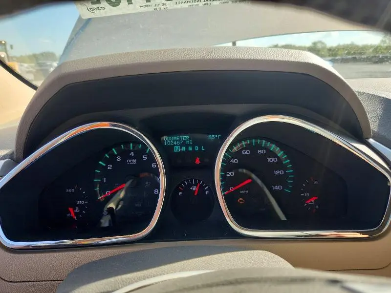 2011 CHEVROLET TRAVERSE LT  