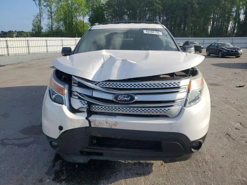 2015 FORD EXPLORER XLT  