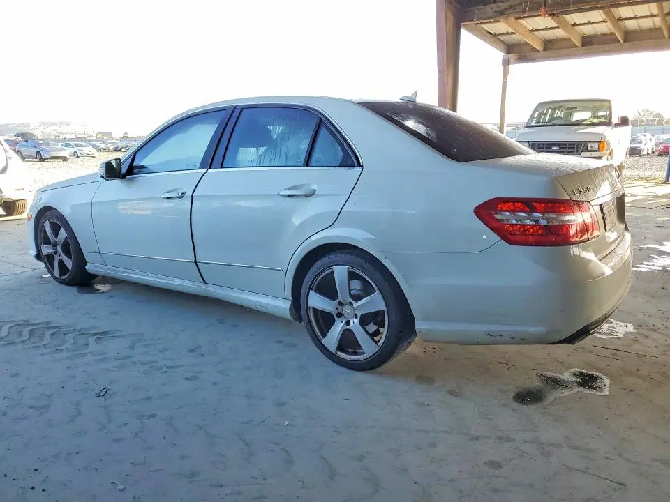 2010 MERCEDES-BENZ E 350  