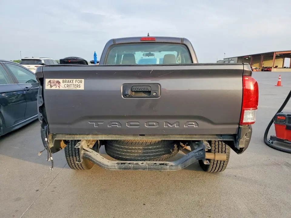2016 TOYOTA TACOMA SR  