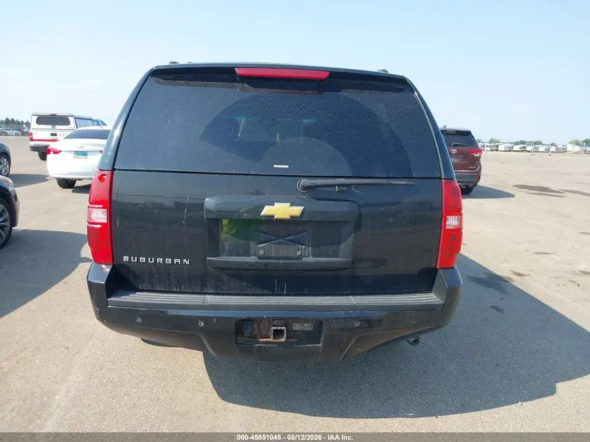 2013 CHEVROLET SUBURBAN LT