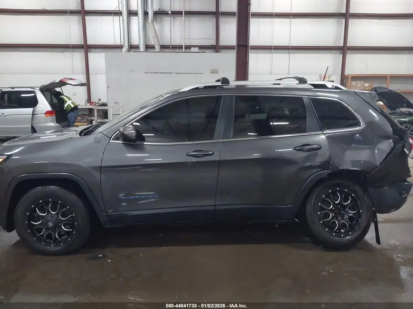 2018 JEEP CHEROKEE LATITUDE PLUS 4X4
