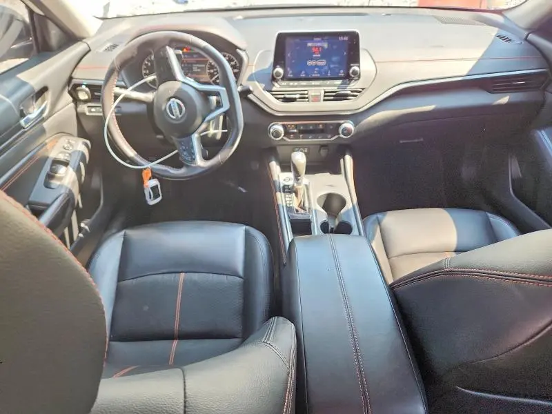 2022 NISSAN ALTIMA SR  