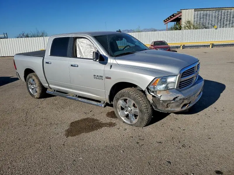 2017 RAM 1500 SLT  