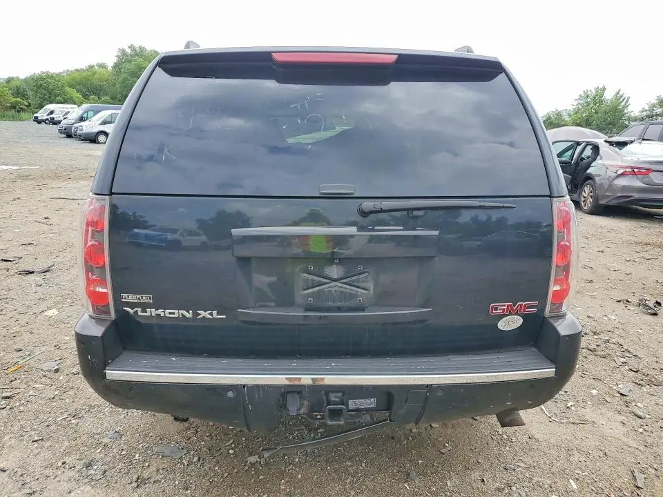 2012 GMC YUKON XL DENALI  