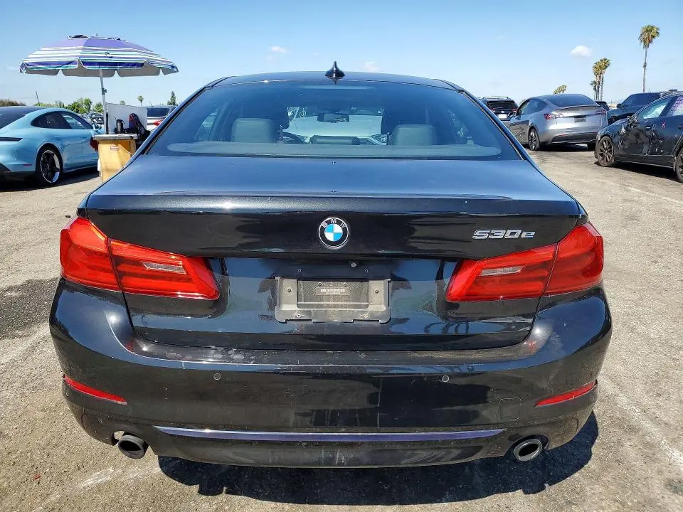 2019 BMW 530E   