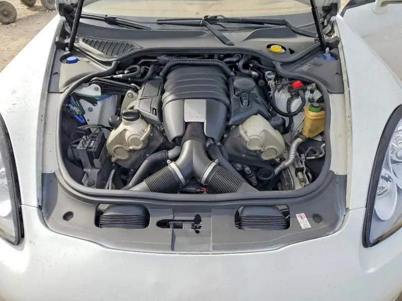 2013 PORSCHE PANAMERA 2  