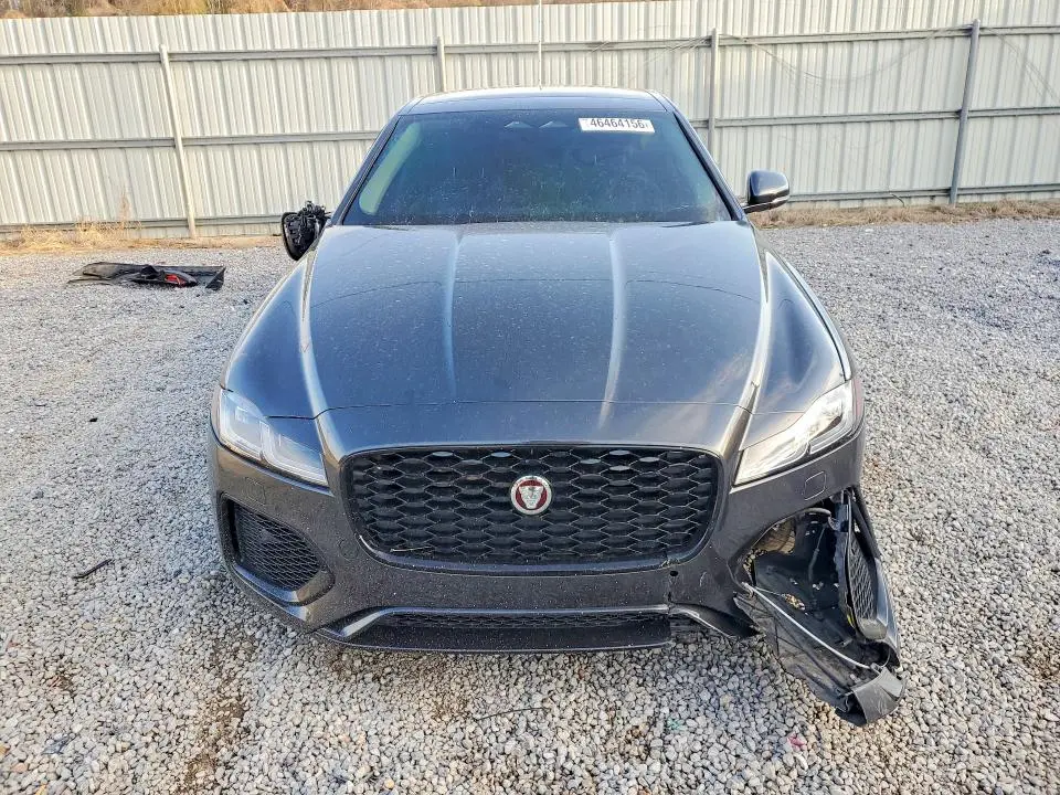 2023 JAGUAR XF SE  