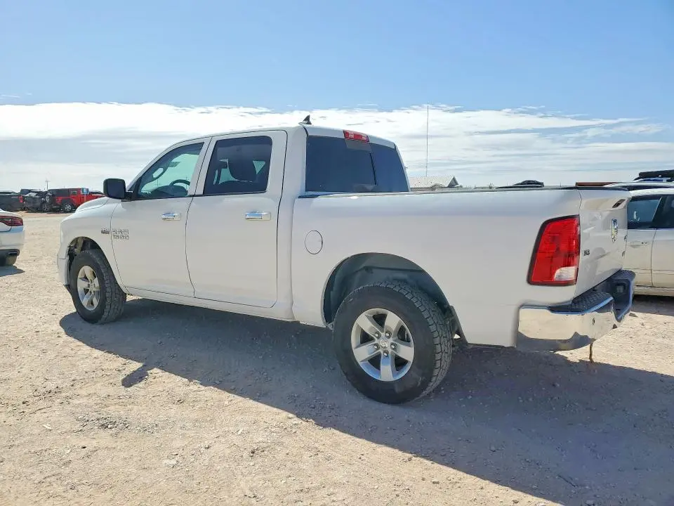 2017 RAM 1500 SLT  
