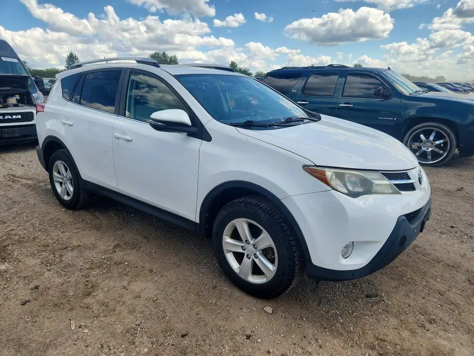 2013 TOYOTA RAV4 XLE  