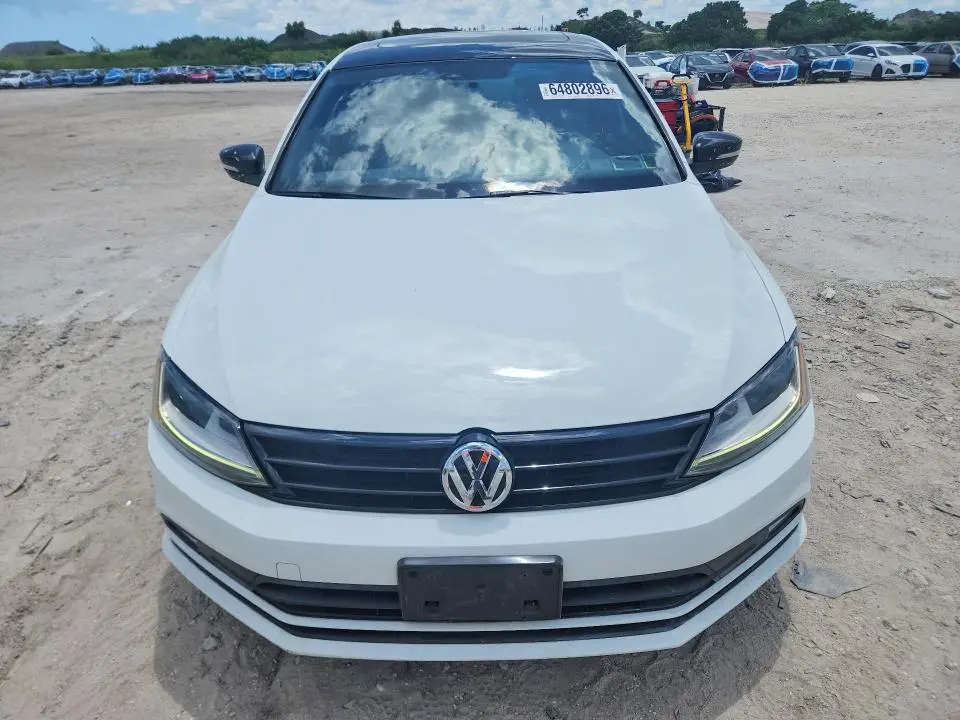 2018 VOLKSWAGEN JETTA SPORT  