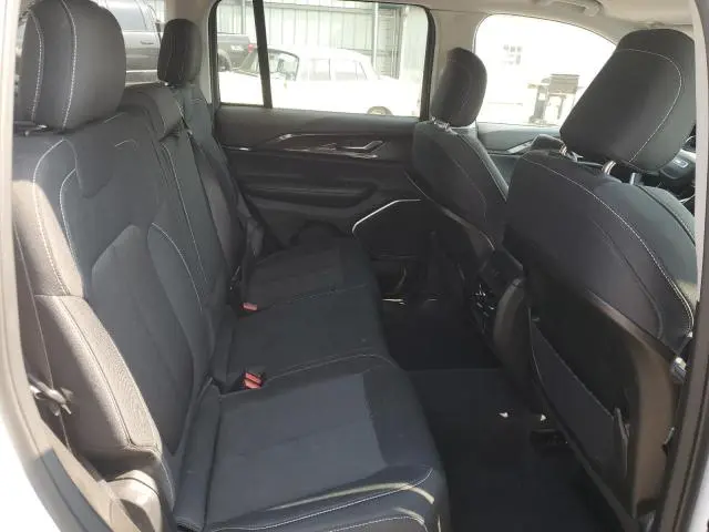 2022 JEEP GRAND CHEROKEE LAREDO  