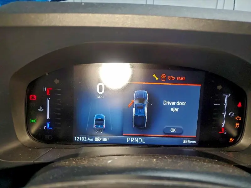 2025 FORD MAVERICK XL  