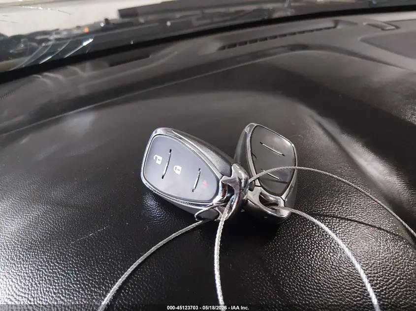 2021 CHEVROLET TRAVERSE AWD 1FL