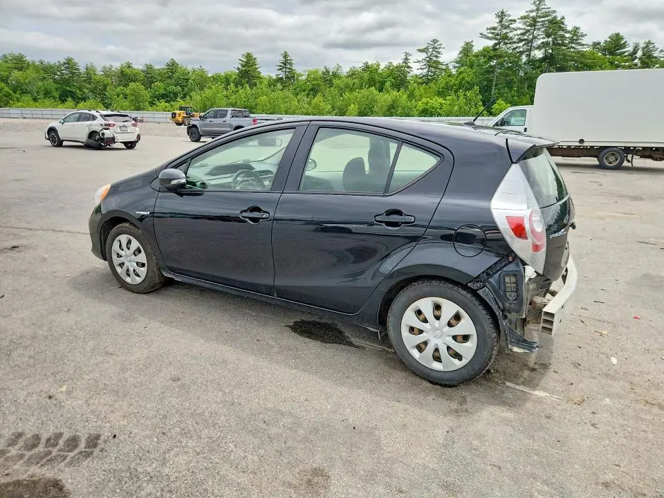 2013 TOYOTA PRIUS C TWO  