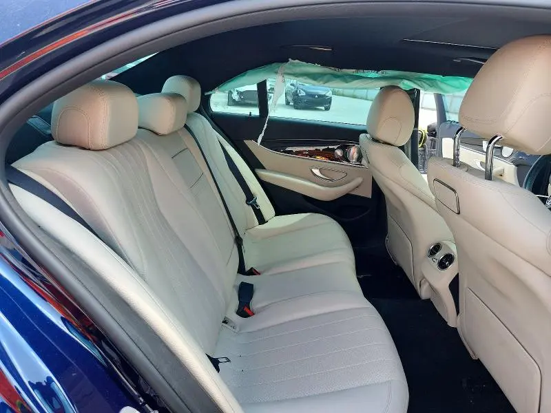 2019 MERCEDES-BENZ E 300  