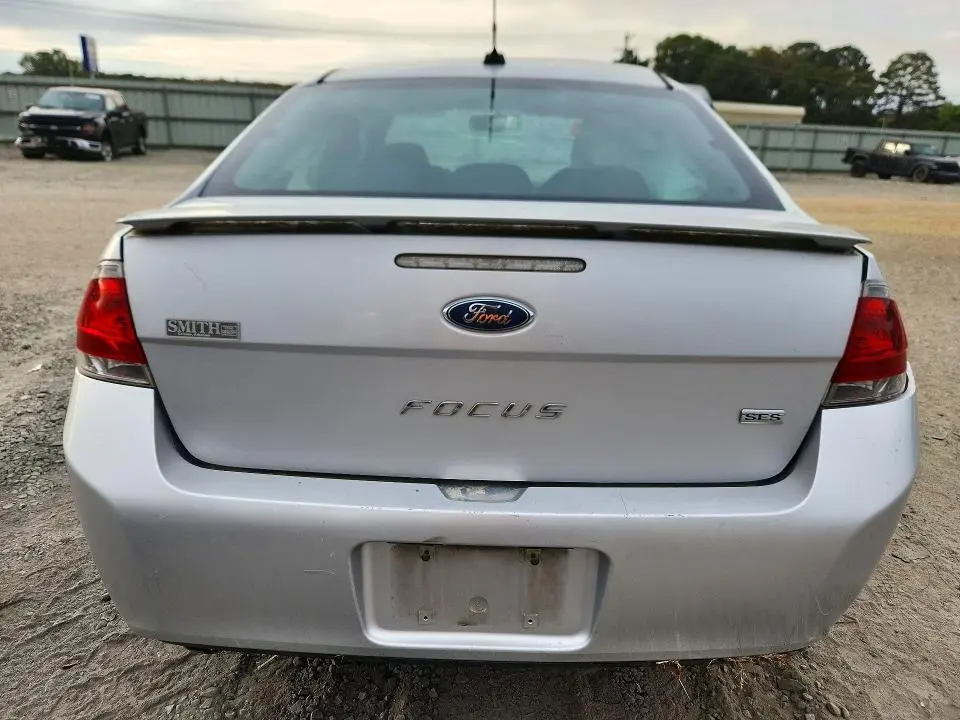 2010 FORD FOCUS SES  