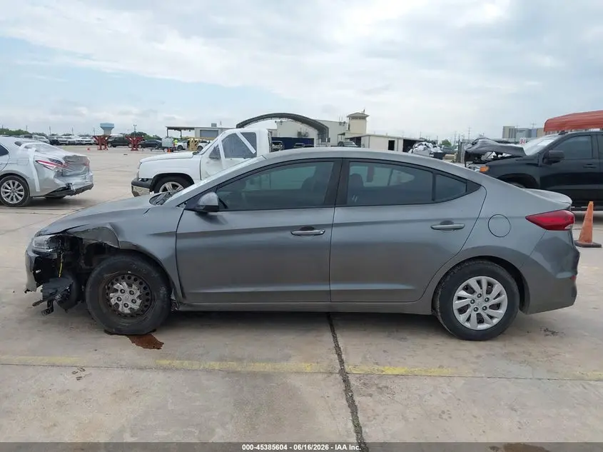 2018 HYUNDAI ELANTRA SE