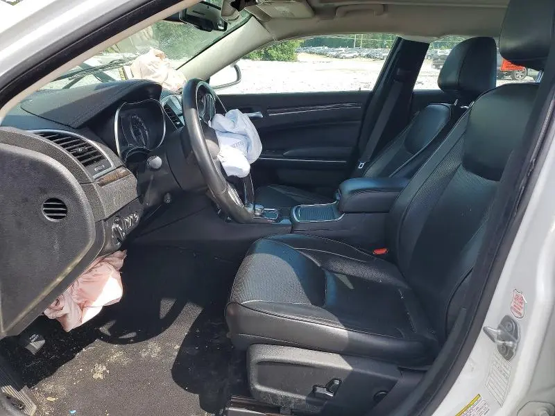 2019 CHRYSLER 300 LIMITED  