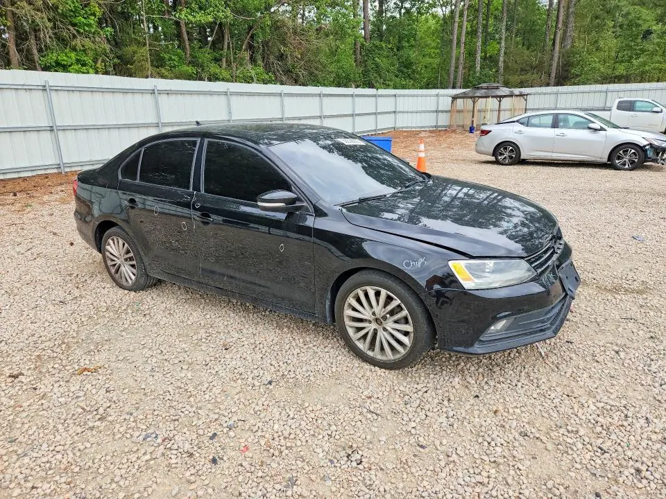 2015 VOLKSWAGEN JETTA SE  