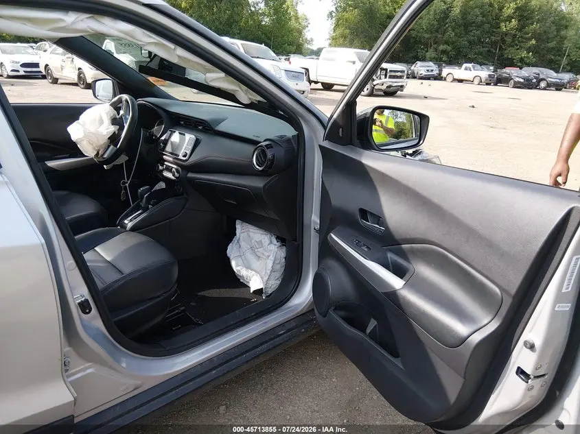 2020 NISSAN KICKS SR XTRONIC CVT