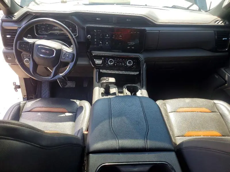 2023 GMC SIERRA K1500 AT4  